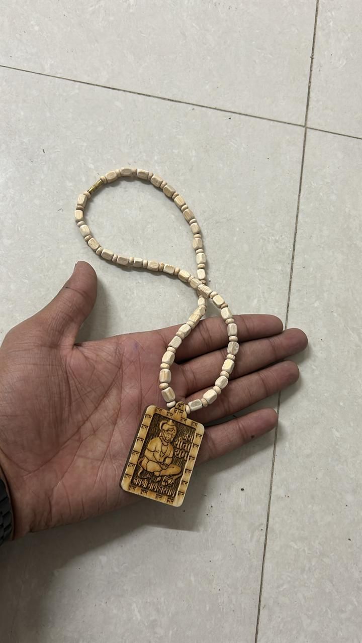 Bageshwar Dham Sarkar Tulsi Mala